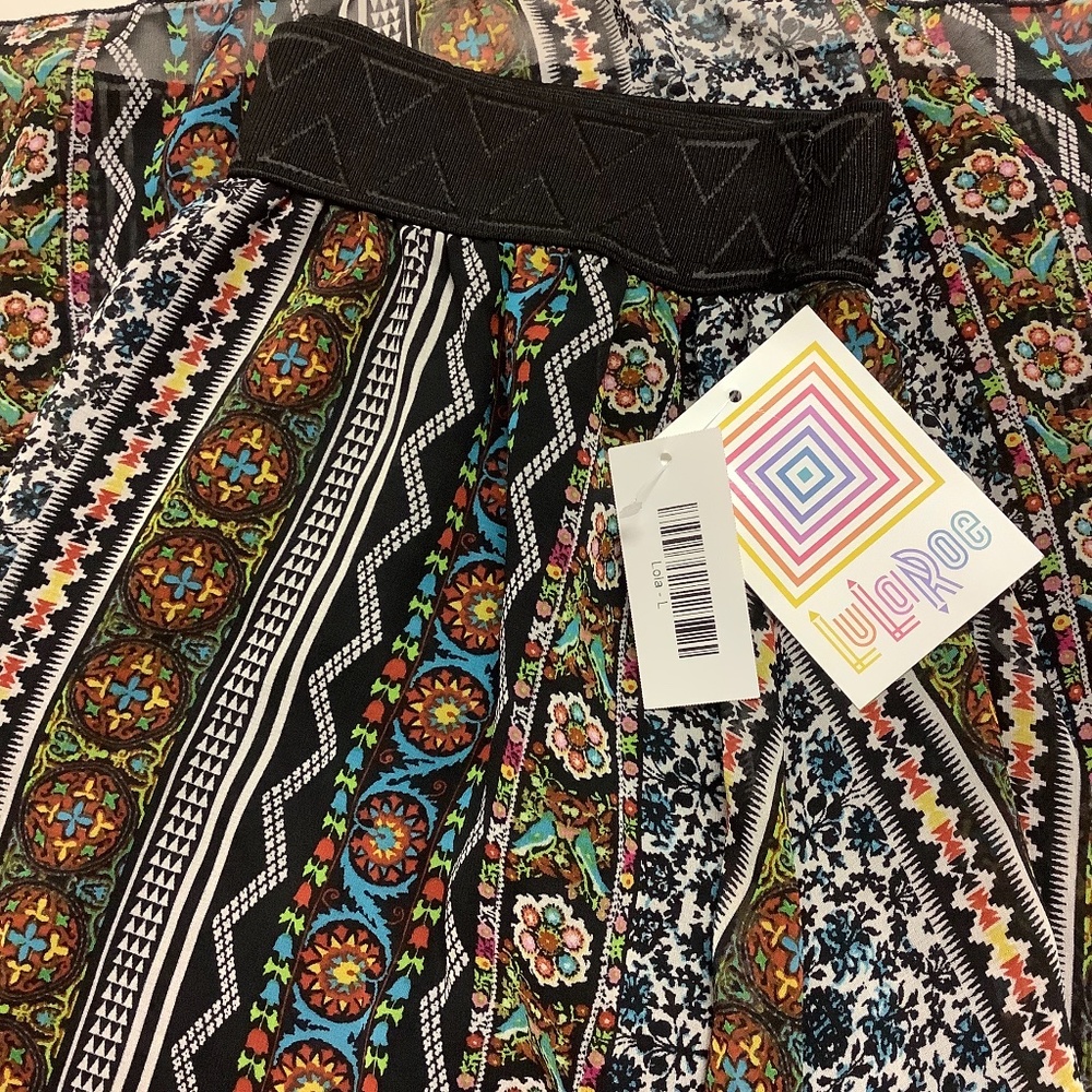 Retired style new with tags Lularoe Large Lola skirt